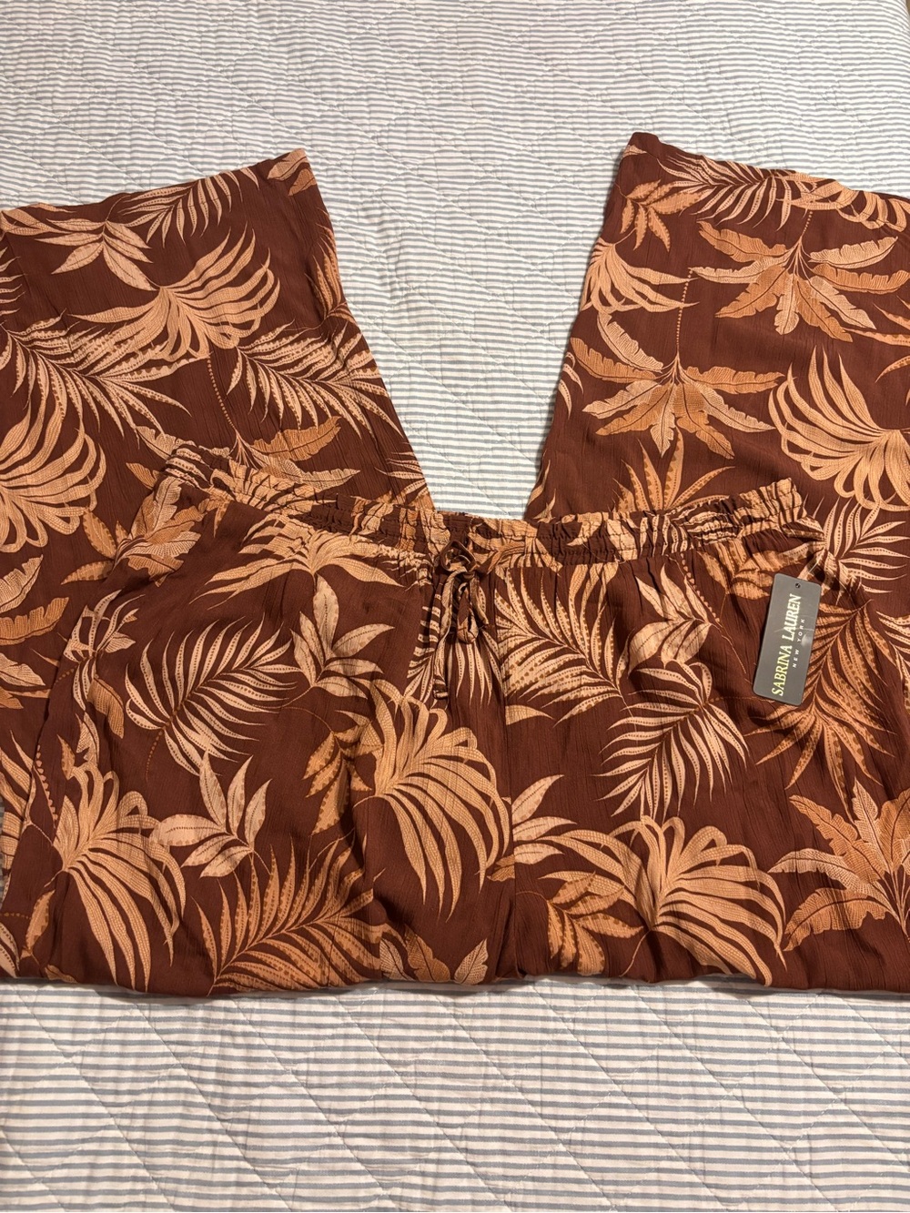 Sabrina Aideen Brown Tropical Print Straight-Leg Pants